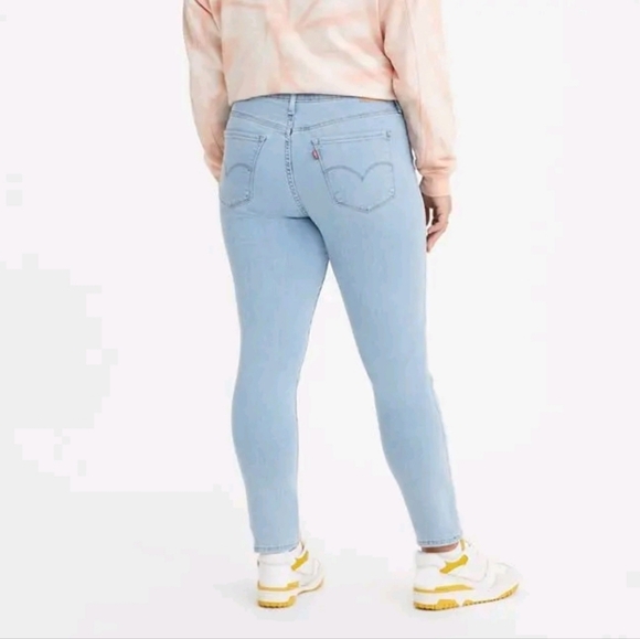 New Women's Levi Stratus 311 Body Shape Skinny Jeans Multiple Sizes - Picture 2 of 3